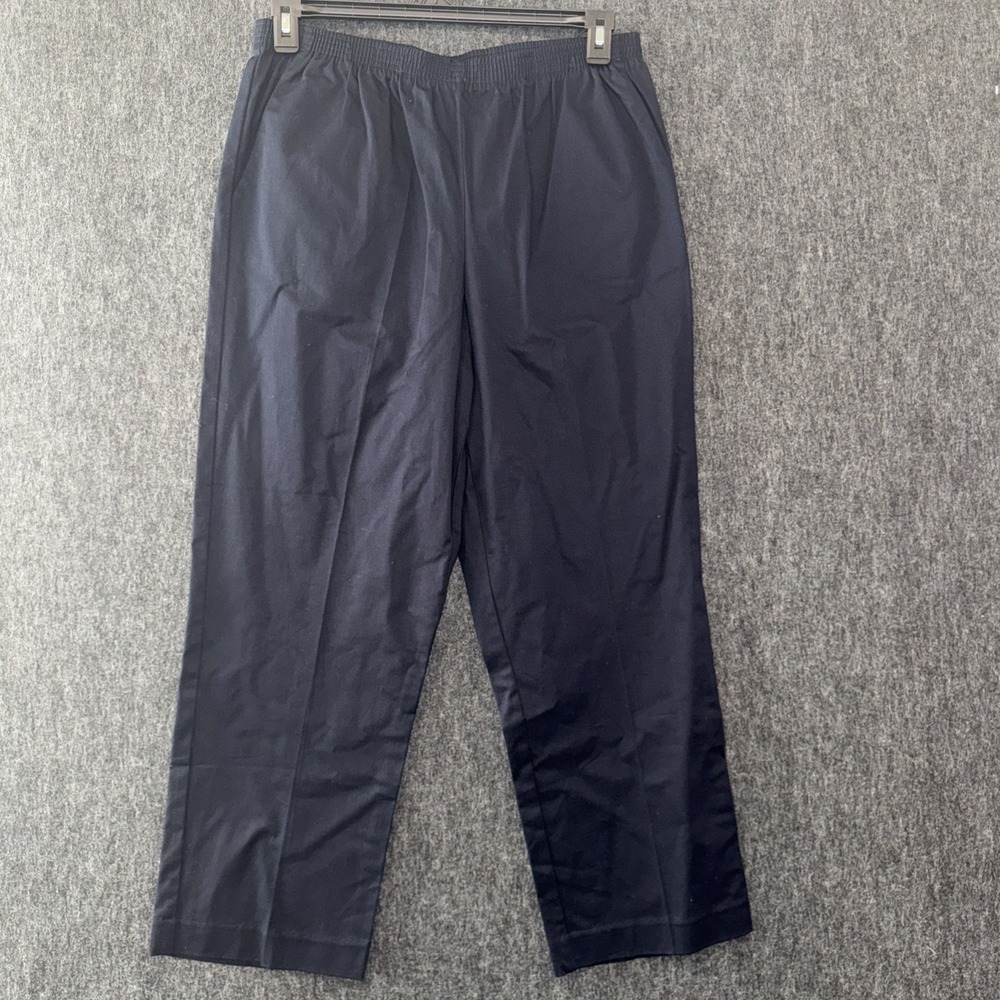 Alfred Dunner Classics Pul On Navy Sz 12 Proportioned Short Pants Women's Casual